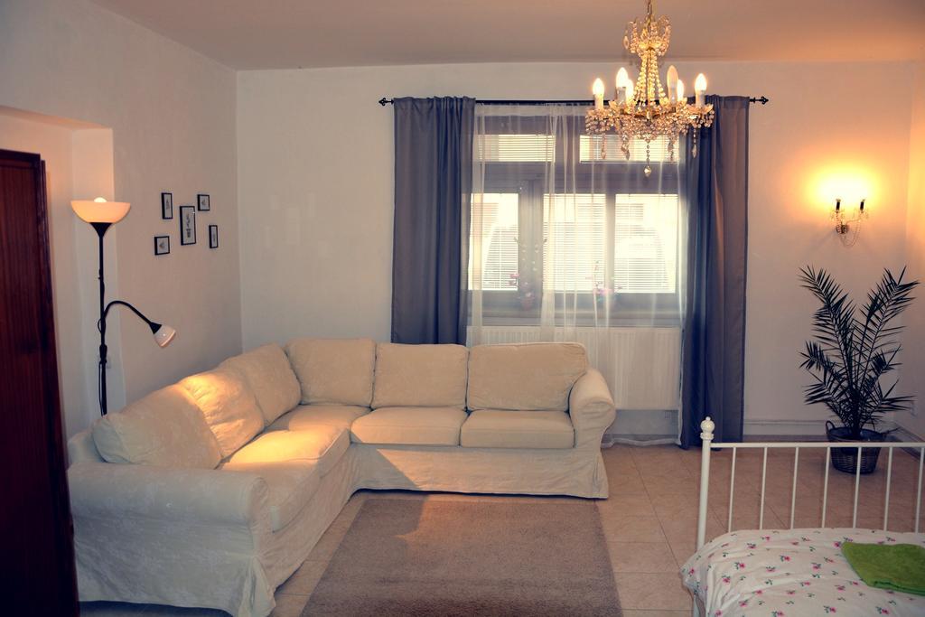 Apartmany Pod Putimskou Branou Pisek  Exterior photo
